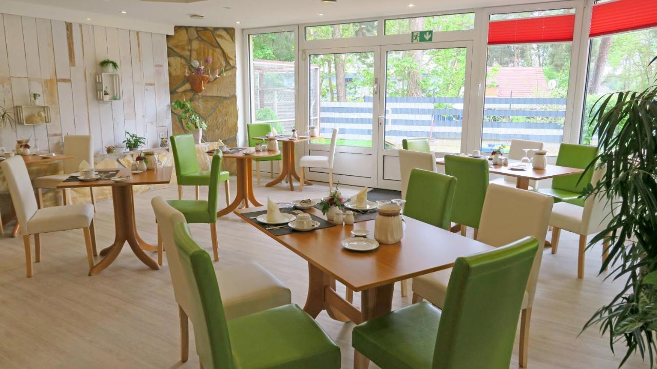 Hotel "Am Werl" บาดซาโรว์ ภายนอก รูปภาพ